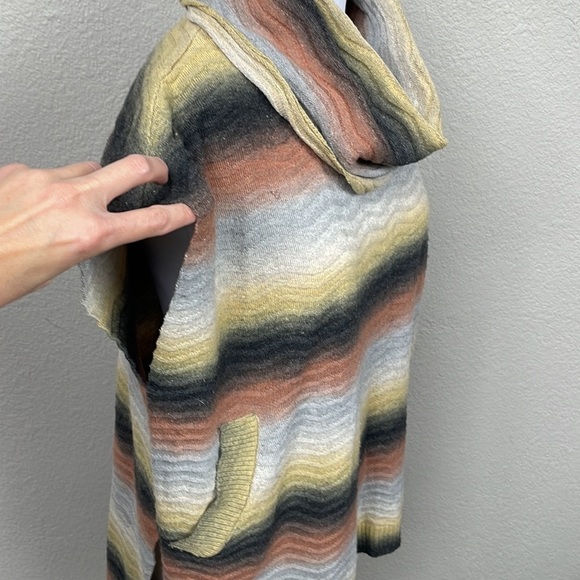 2 Sisters Sweater Vest Blanket Poncho Cowl Neck Chevron Stripe Fall Neutrals S M - Picture 2 of 9